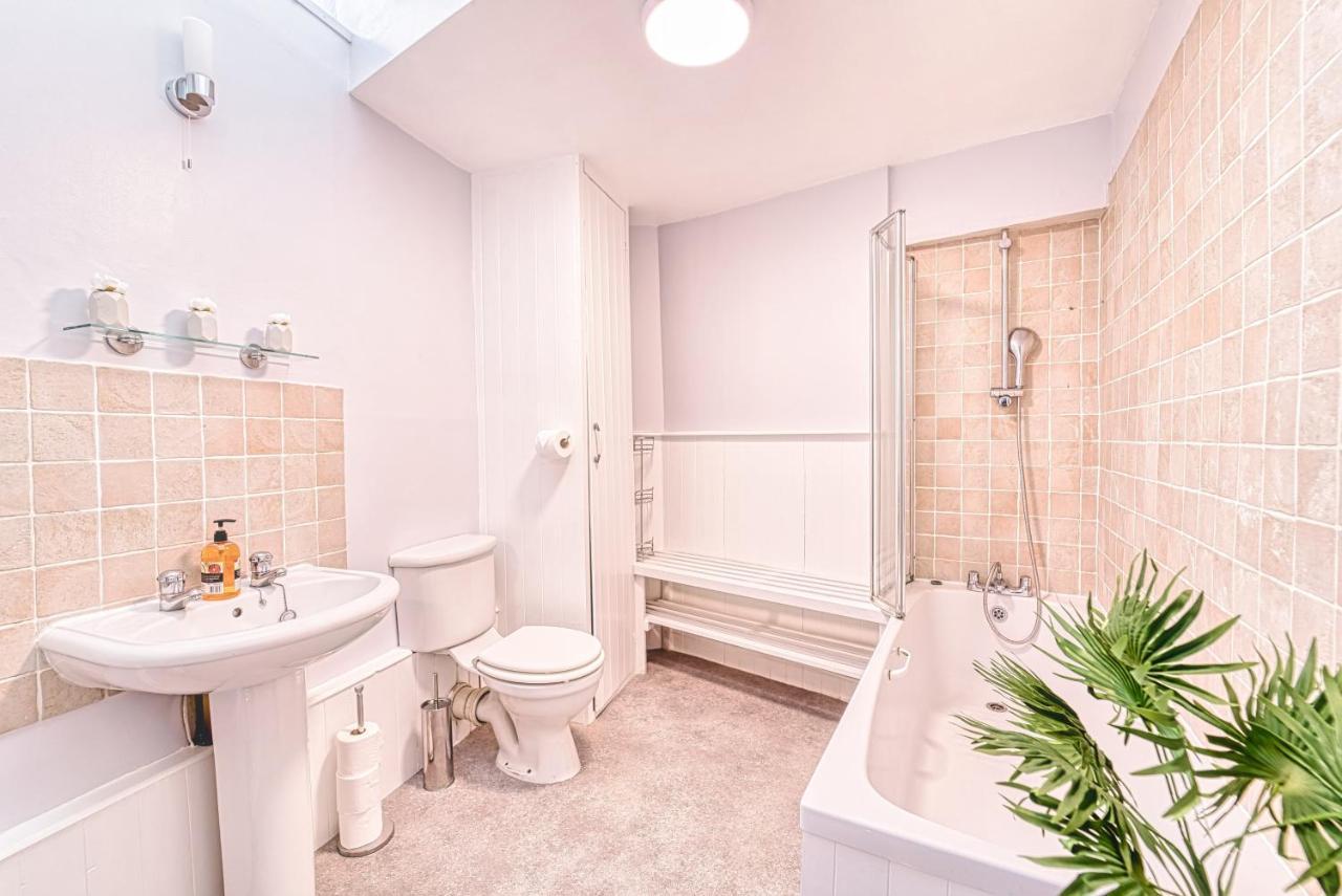The Stylish Gem Of Bath - Football Table - Sleeps 10 Zewnętrze zdjęcie